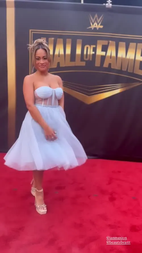 Kayla Braxton - Video