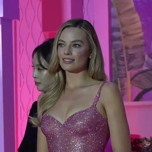 Margot Robbie - Video