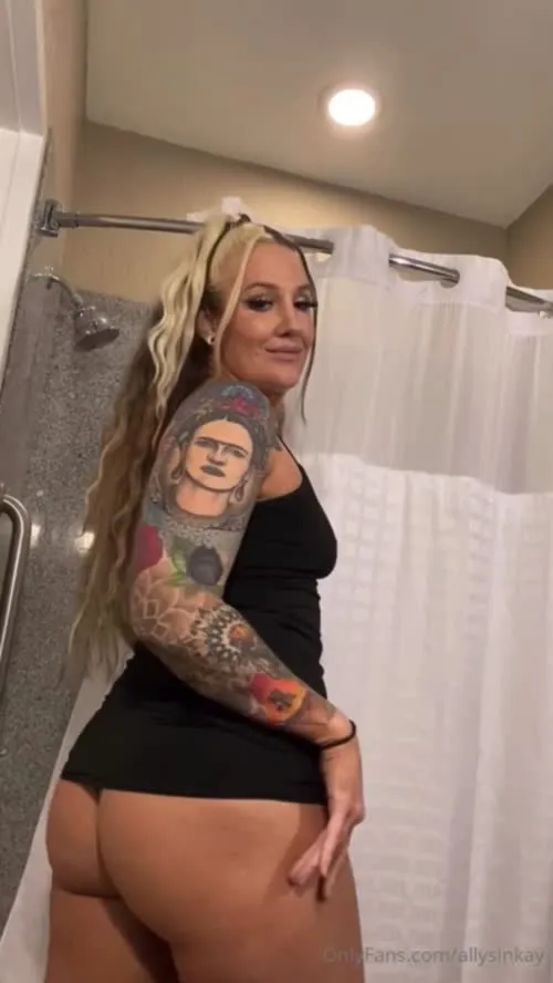 Sienna / Allysin Kay - Video #194705