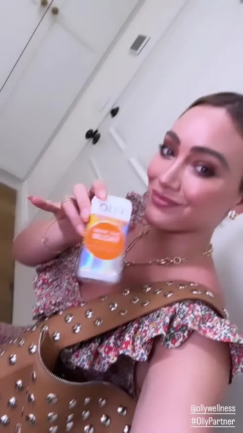 Hilary Duff - Video #220632