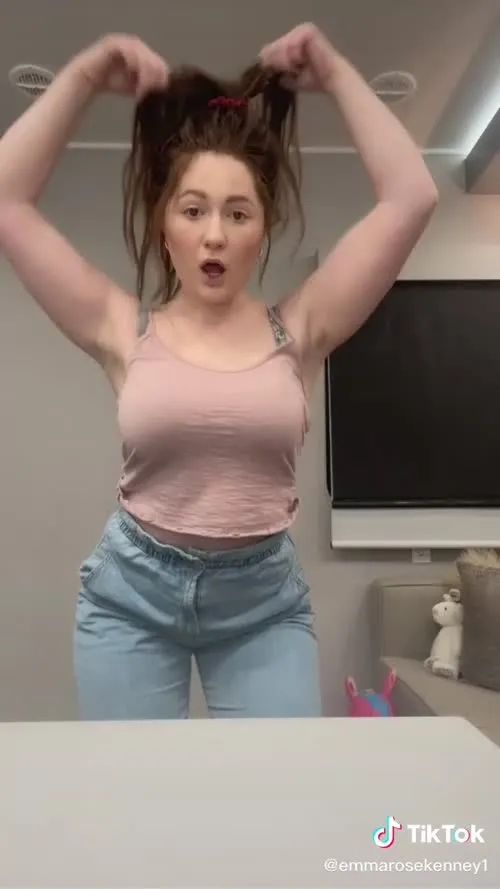 Emma Kenney - Video