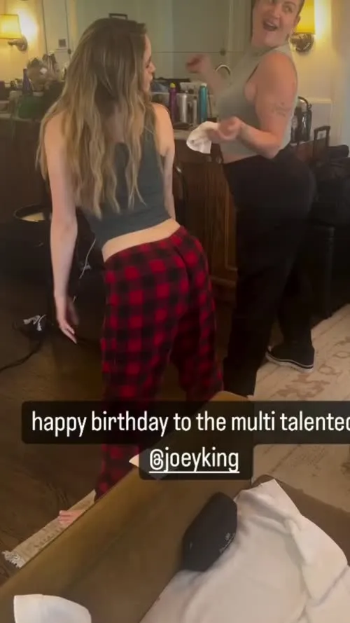 Joey King - Video #182372