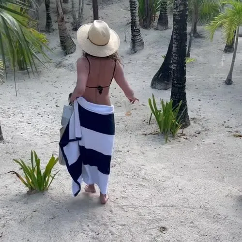 Jennifer Aniston - Video #167072