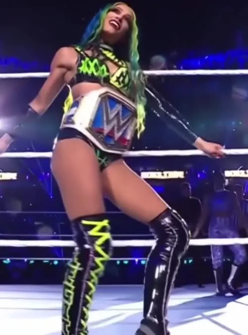 WWE/AEW Sasha Banks | Mercedes Moné - Video