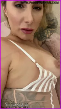 Paige Turnah - Video