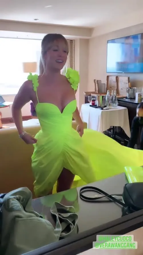 Kaley Cuoco - Video #173240