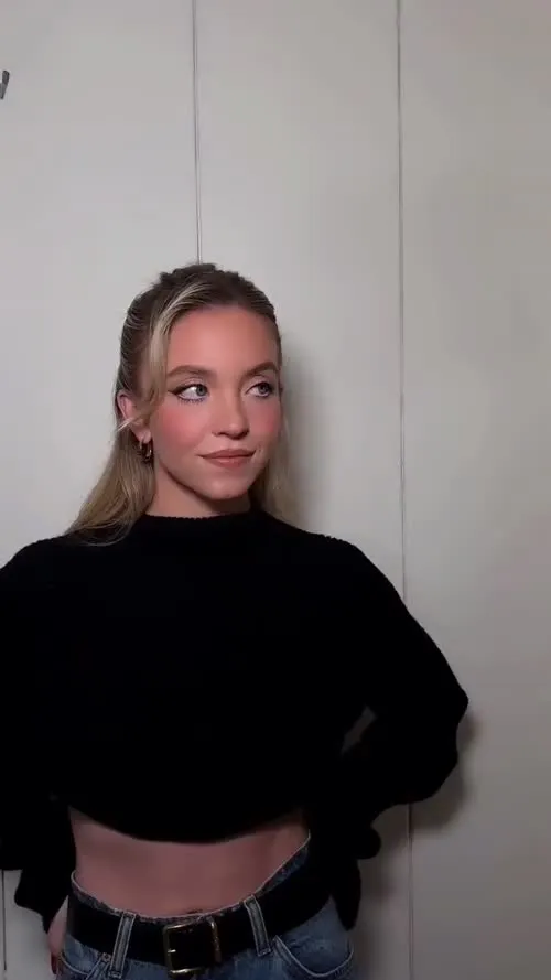 Sydney Sweeney - Video