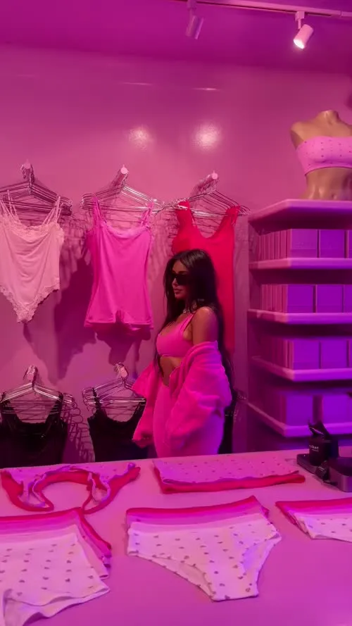 Kim Kardashian - Video #173471