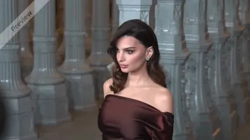 Emily Ratajkowski - Video