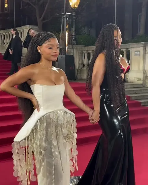 Halle Bailey - Video