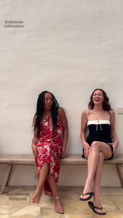 Alycia Debnam Carey - Video