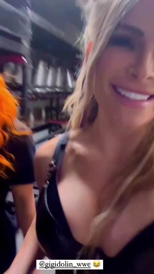 WWE Natalya Neidhart , The Boat - Video
