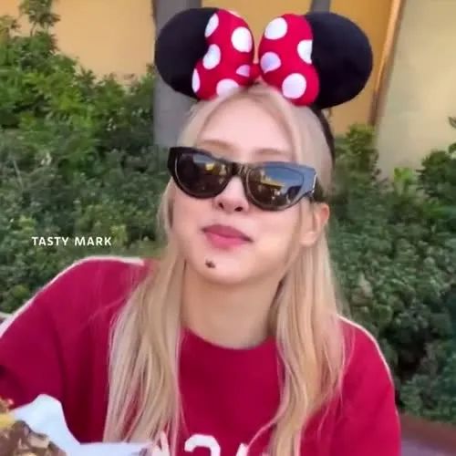 Rosé || Roseanne Park - BLΛƆKPIИK ( BLACKPINK ) - Video #177233