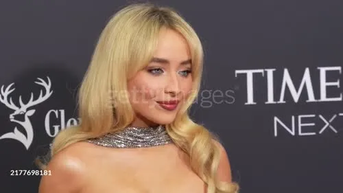 Sabrina Carpenter - Video