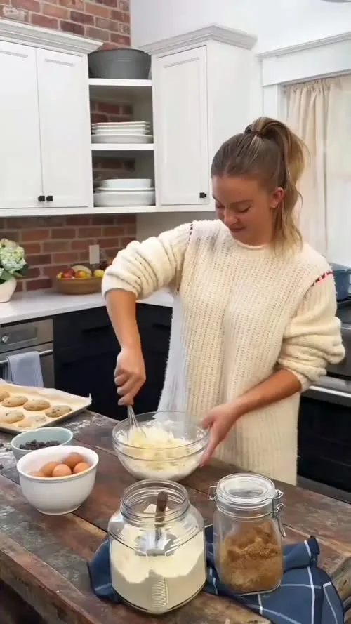 Sydney Sweeney - Video #418716