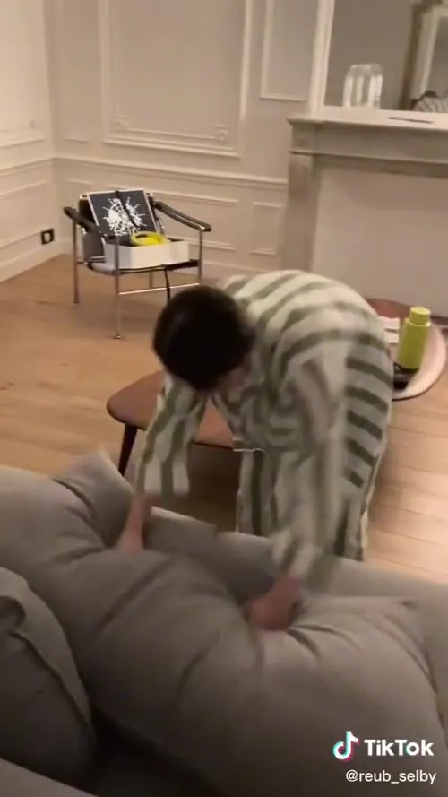 Maisie Williams - Video