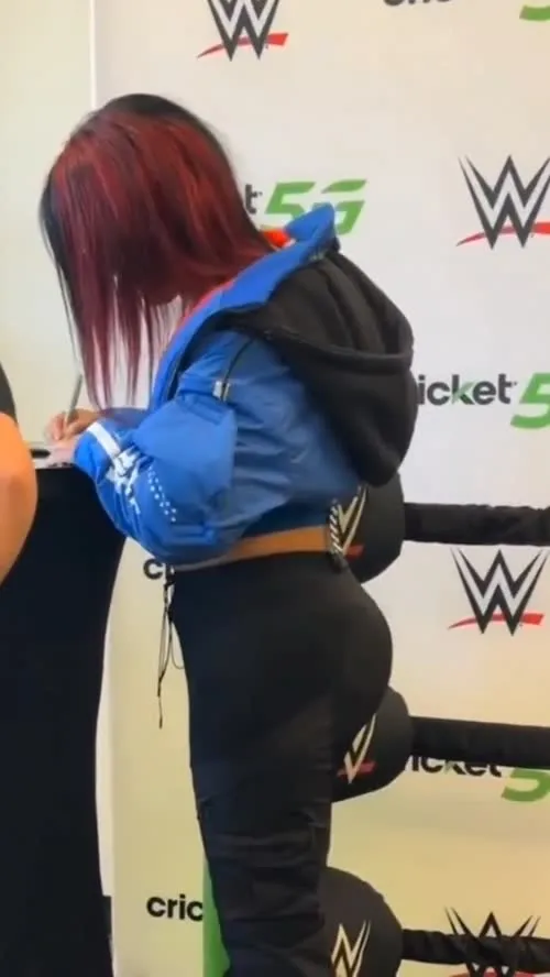WWE Bayley / Davina Rose / Pamela Rose Martinez - Video #310961