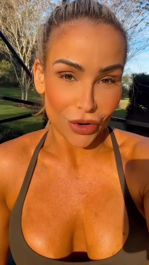 WWE Natalya Neidhart , The Boat - Video