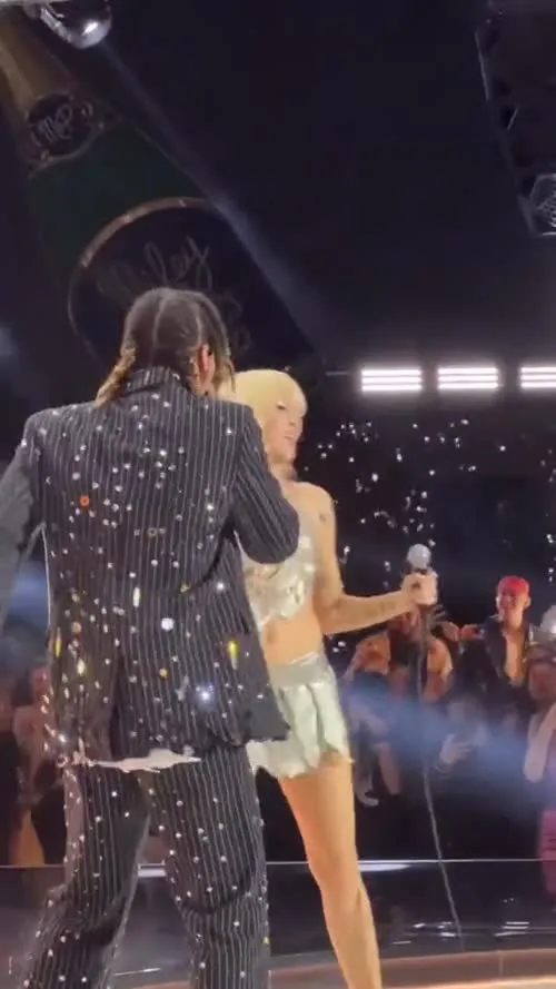 Miley Cyrus - Video #321331