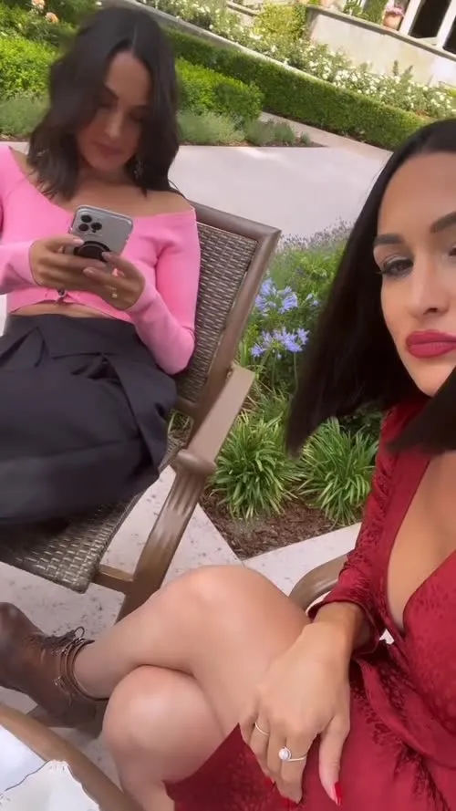 The Bella Twins: Nikki Bella & Brie Bella | Garcia Twins - Video