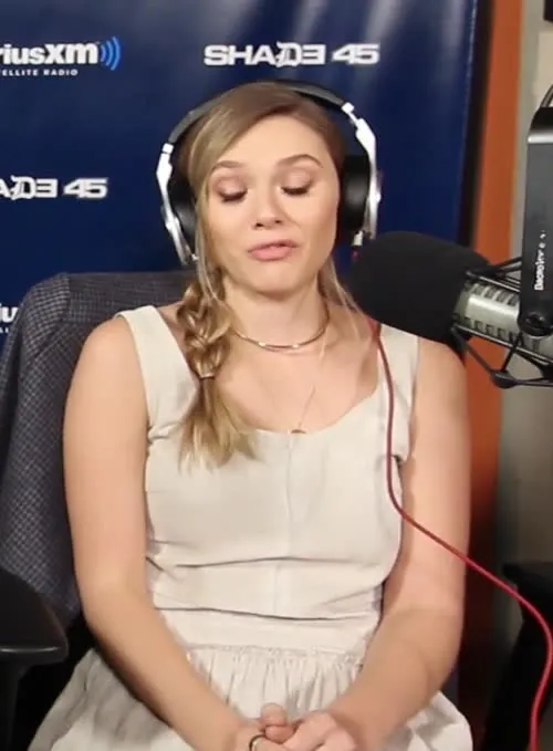 Elizabeth Olsen - Video #301405