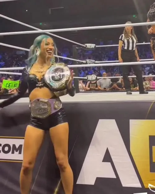 WWE/AEW Sasha Banks | Mercedes Moné - Video