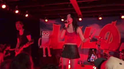 Lølø - Video #194831