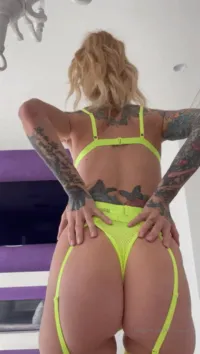 Sarah Jessie - Video