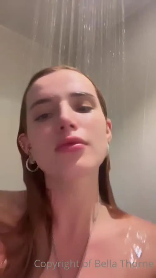 Bella Thorne - Video
