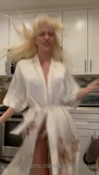 Kenna James - Video