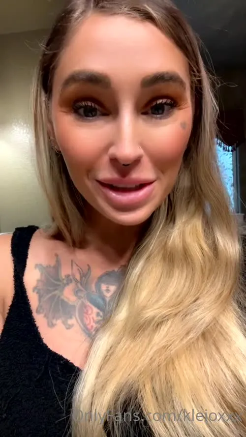 Kleio Valentien - Video