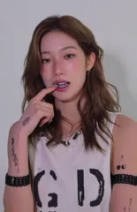 Kazuha Nakamura 中村 一葉 | LESSERAFIM - Video #259682