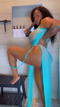 Jada Fire - Video