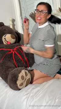 Jennifer Keellings - Video