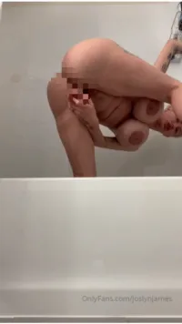 Joslyn James - Video