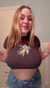 Zoey Uso | Zoeyuso - Video