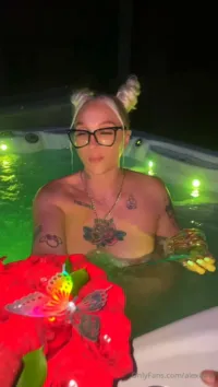 Alexis Andrews - Video