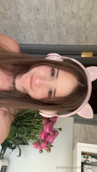 ivano4ka / ivanka.meow / incredible.cat / iv.ch3 - Video