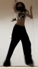 Hong Eunchae 홍은채 | LESSERAFIM - Video