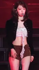 Sakura Miyawaki 宮脇 咲良 | LESSERAFIM - Video