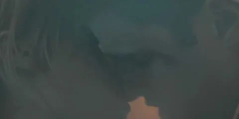 Clara Galle - Video