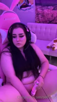 Zoey Uso | Zoeyuso - Video