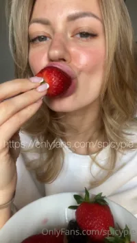 Merry Pie - Video