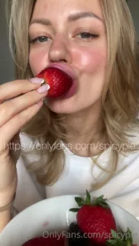 Merry Pie - Video