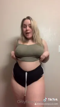 Zoey Uso | Zoeyuso - Video