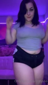 Zoey Uso | Zoeyuso - Video