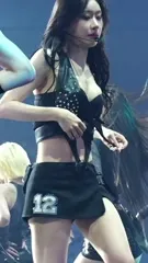 Chaeryeong - ITZY (채령) - Video