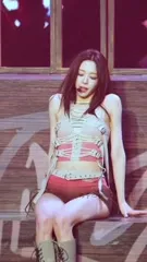 Yuna - ITZY (유나, Shin Yu Na) - 1