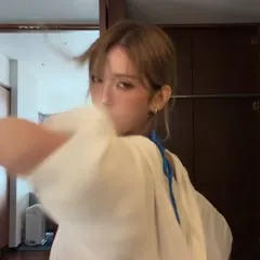 Jeon Somi/ENNIK SOMI - Video