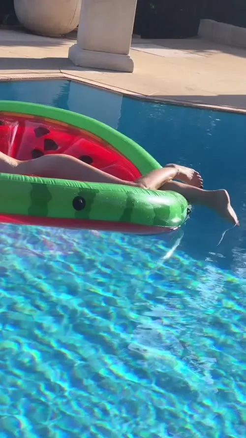 Elizabeth Hurley - Video #155360